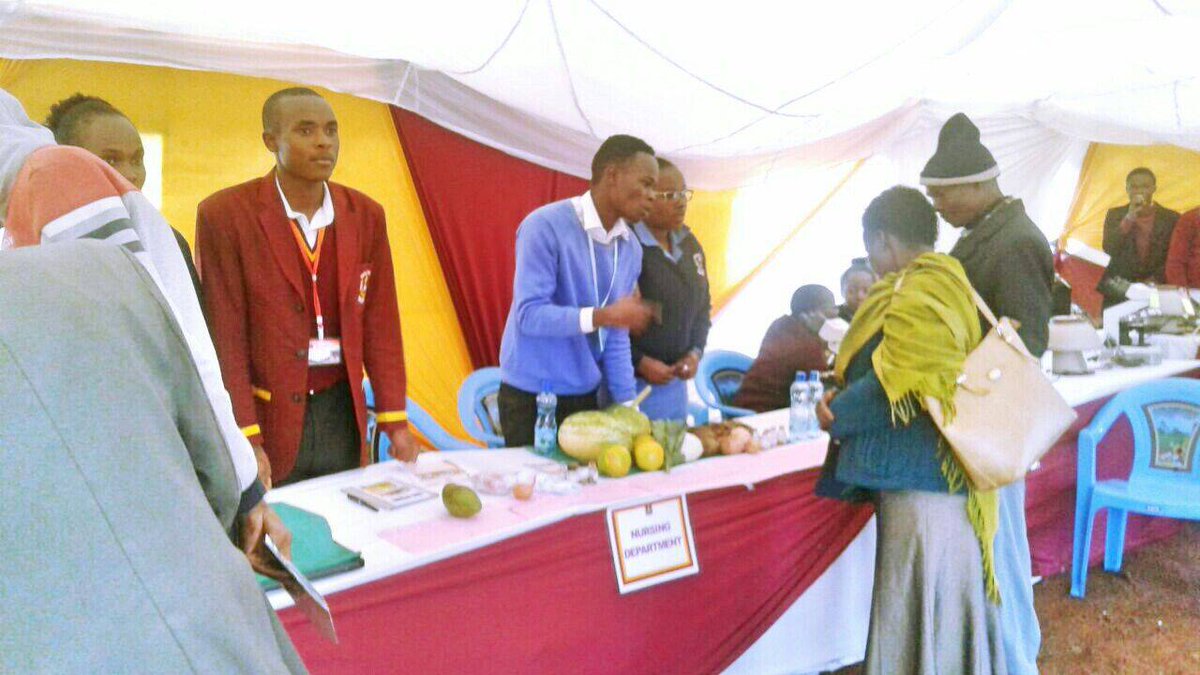 Kmtc_official's tweet photo. Teachers, students & parents flock the KMTC Meru campus stand at the ASK Show Meru county to learn more on courses offered, minimum qualifications & how & when to apply. #TeamHealth #MeruASKShow https://t.co/Z1SeZRQKEY