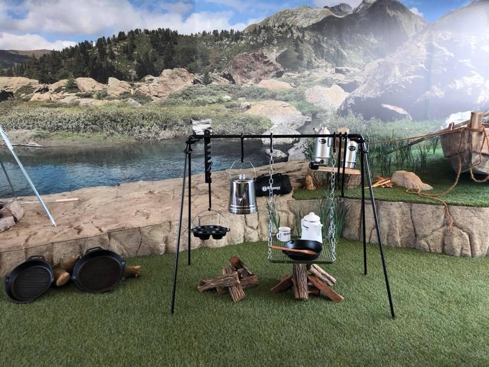 De #petromax VUURBRUG is aangekomen. Vanaf volgende week bij alle Petromax dealers in de Benelux te koop voor 149,95 euro. Wat een uniek #vaderdag #kado. informatie: sales@grillsandstoves.com