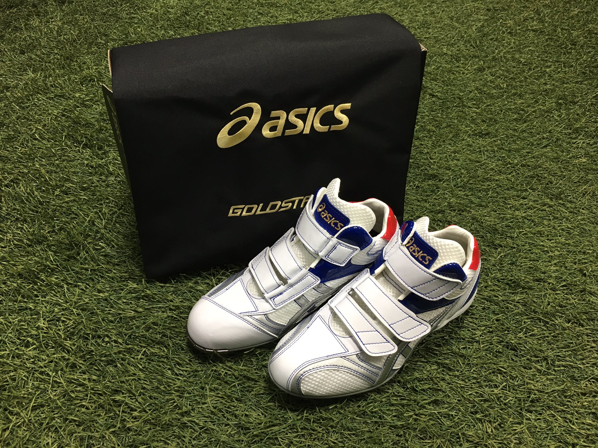 【美品】asics オーダースパイク　28.0 クォーターカット　マジックテープ 美品】asics オーダースパイク 28.0 クォーターカット マジック