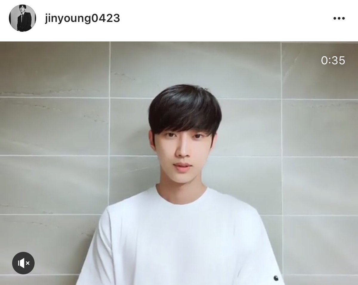 좀 심하게 잘 생겼는데...?새삼 많이 심한데.....진영아..............?