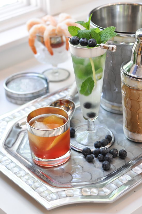 JuliaKnightInc's tweet photo. Discover Our Favorite Summer Cocktail Recipes! - https://t.co/1ym3ZaiIyc https://t.co/tLmKugvKnK