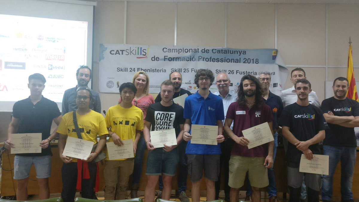 EdTbarcelona's tweet photo. El nostre alumne Pol Metzger ha guanyat el @Campionat_Catsk d’#ebenisteria #skill24. 🥇Moltes felicitats Pol!!! https://t.co/ficIHOAKuz