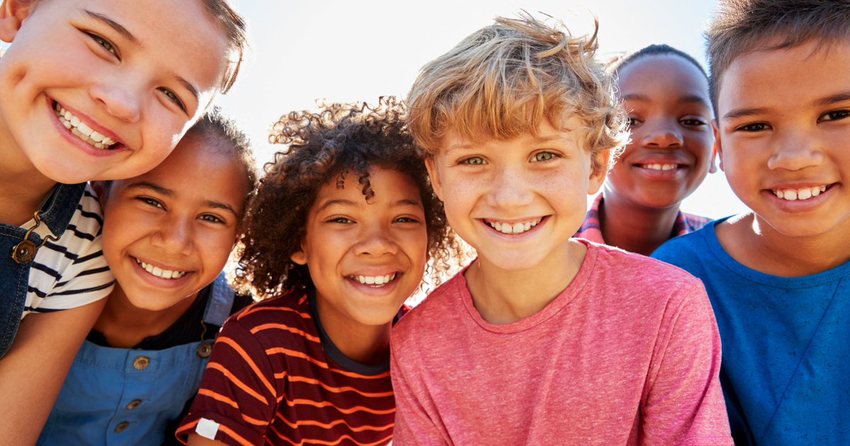 HeartThatSmiles's tweet photo. See Faint White Lines on Your Child’s Teeth? 4 Smart Tips to Prevent Fluorosis (Part 1)
#Fluorosis #ChildCare

Read more: https://t.co/9P9gxFUEkp https://t.co/P2kY5PoeL7