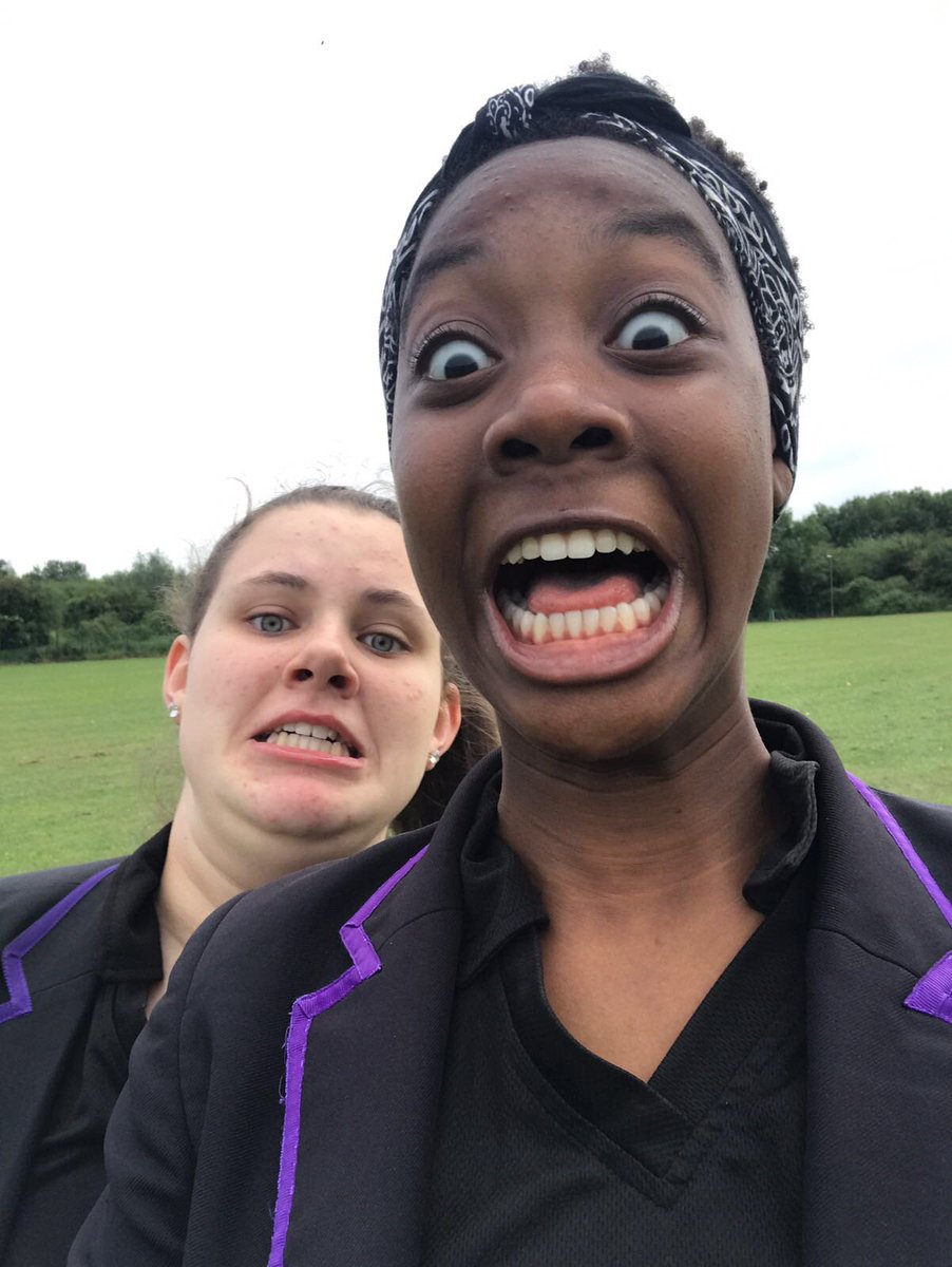 BFS_sport's tweet photo. @bedsfreeschool u14 rounders team in action last night! I think the girls had fun?! #gobfs https://t.co/kkCGhP9dCJ