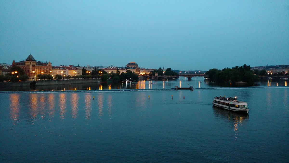 CxMeiro's tweet photo. The @IUPESM_2018 is coming to an end. This time I I didn't see much twittering except for @ingenierandrea @jean_ngoie and @Psbasran .. here a nice shot from karles bridge #IUPESM2018 #prague #clinicalengineering #mcsl https://t.co/oQ7ZRF9mw4