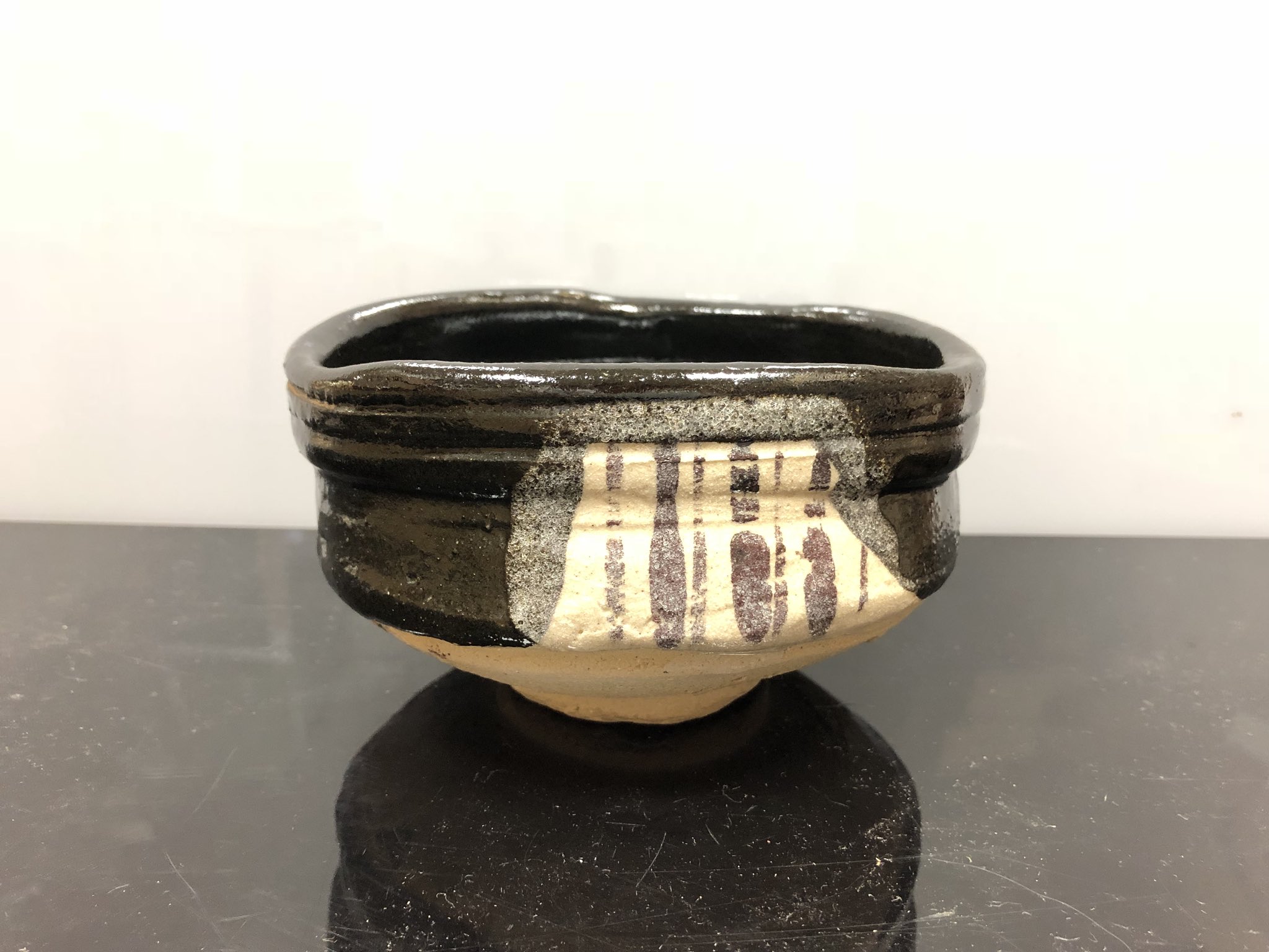 【値下げ】 【真正保証】 奥磯太覚 黒織部 茶碗 ishigurooribe01.jpg