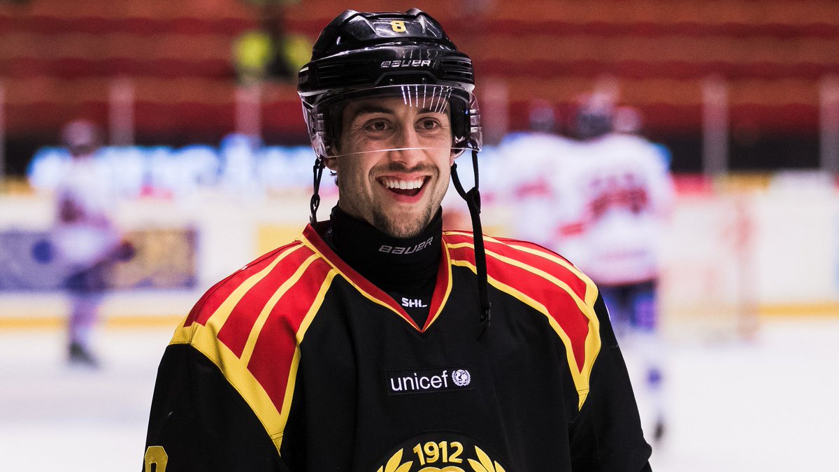 "Behrn Arena är en av ligans mest högljudda arenor"🔊

Läs om <a href="/AaronPalushaj/">Aaron Palushaj</a> s tankar inför säsongen och varför valet föll på just Örebro Hockey! orebrohockey.se/artikel/afy2aj… #ÖrebroHockey