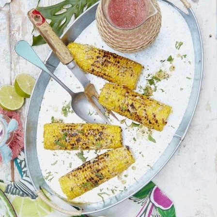 LizEarleWb's tweet photo. Sweetcorn contains lutein, which gives the corn its yellow colour and can help protect our eyes as we age. https://t.co/Yf4ePQ0NMd. #LEWellbeingwisdom https://t.co/wQRKVsE5Yt
