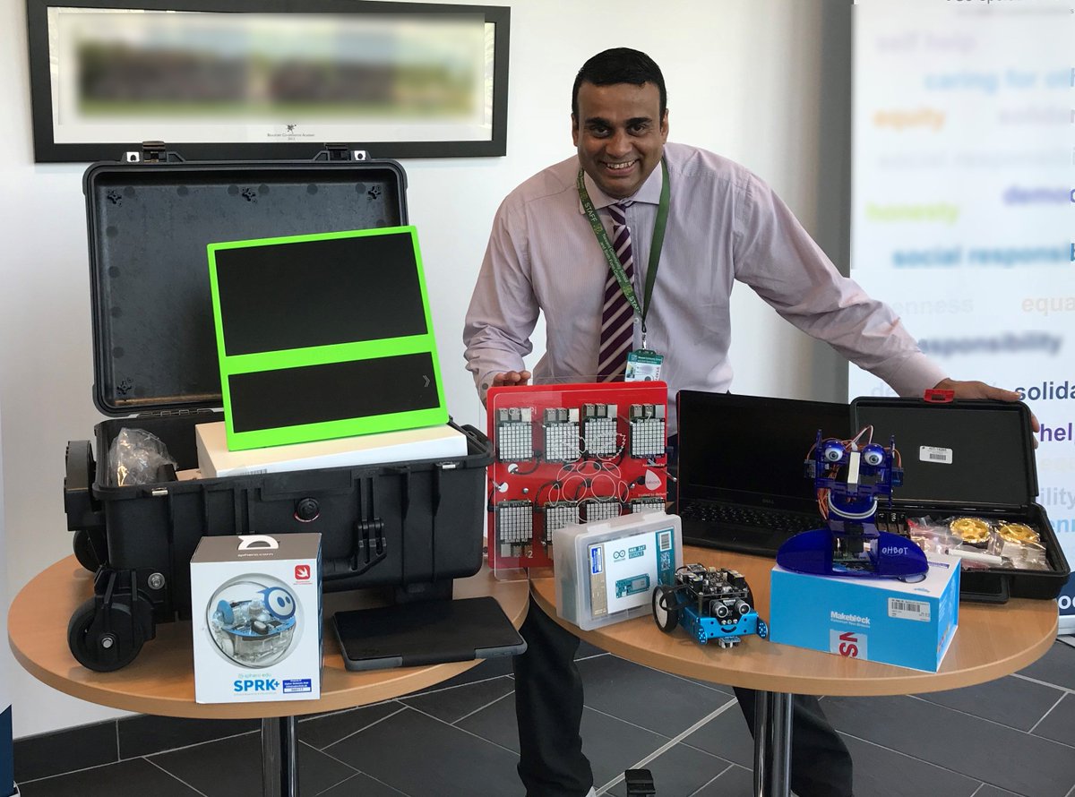NewentComputing's tweet photo. A closer look at the kit!
@NCSC
#CyberSchoolsHub kit by
@Sphero @SpheroEdu
@OhbotRobot #OhbotRobot
@Raspberry_Pi @TheMagPi #RaspberryPi
@GetPiTop #PiTopCEED
@microbit_edu #microbit
@Kitronik
@bradsprojects #Digirule
@arduino #Arduino https://t.co/rbfDABPrnV