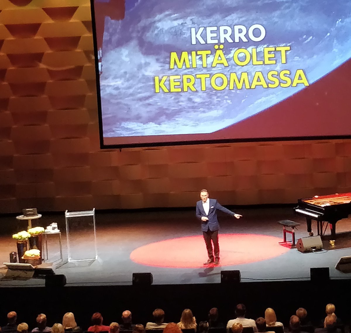 kaikua's tweet photo. Ensin kerro mitä aiot kertoa, sitten kerro, lopulta kerro mitä kerroit. Tänään aion oppia uutta. #RKesakoulu https://t.co/ypthBjShCX