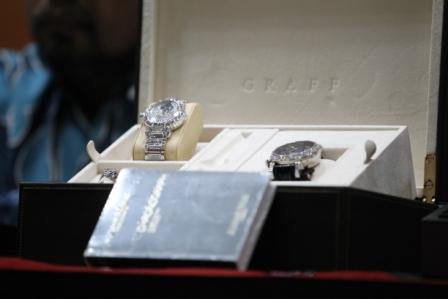 RT <a href="/KPK_RI/">KPK</a>: Pegawai Negeri/Penyelenggara Negara wajib menolak pemberian yang berhubungan dengan jabatan dan berlawanan dengan kewajiban dan tugasnya, kode etik, menimbulkan konflik kepentingan atau penerimaan yang tidak wajar.- AR