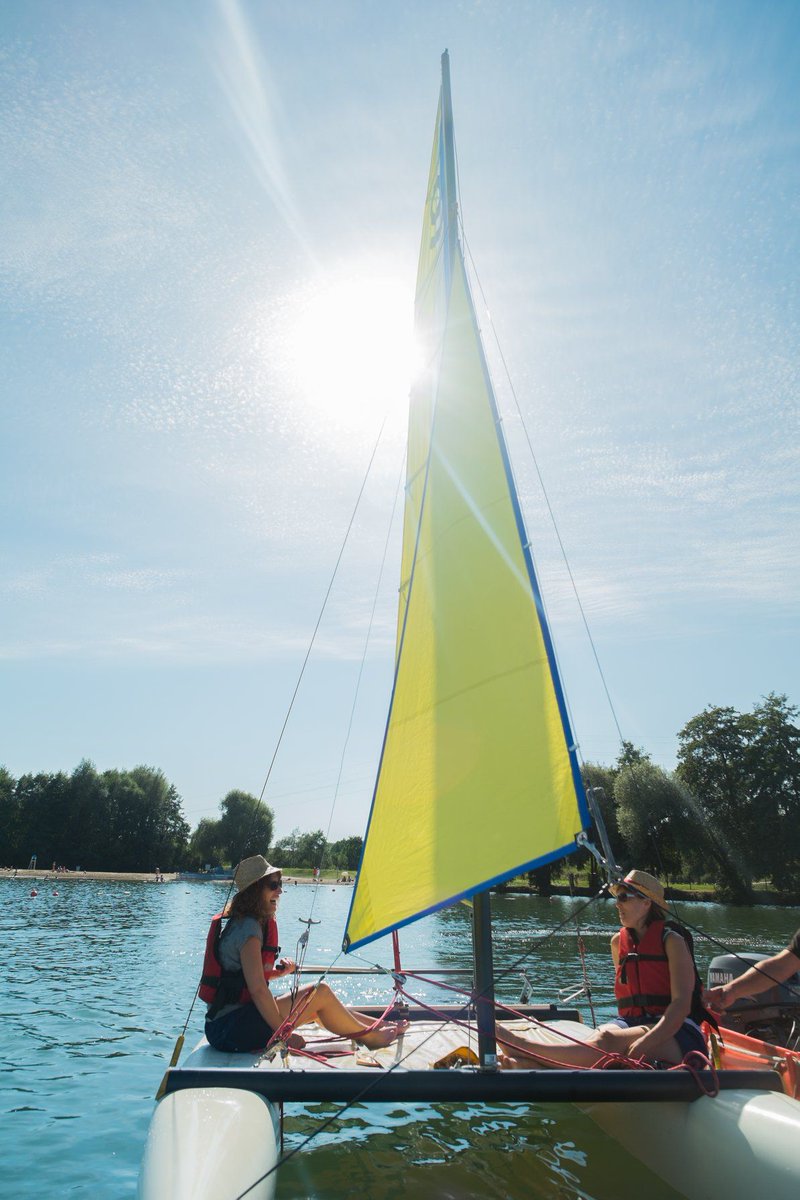 paysmontbeliard's tweet image. Ouverture officielle de la Base de Loisirs du Pays de Montbéliard et de la baignade surveillée (de 11h30 à 19h30) ce samedi 9 juin. On se jette tous à l'eau !
Toutes les infos : bit.ly/1Ge61Lh
Crédit Photos : Simon Daval @sdaval