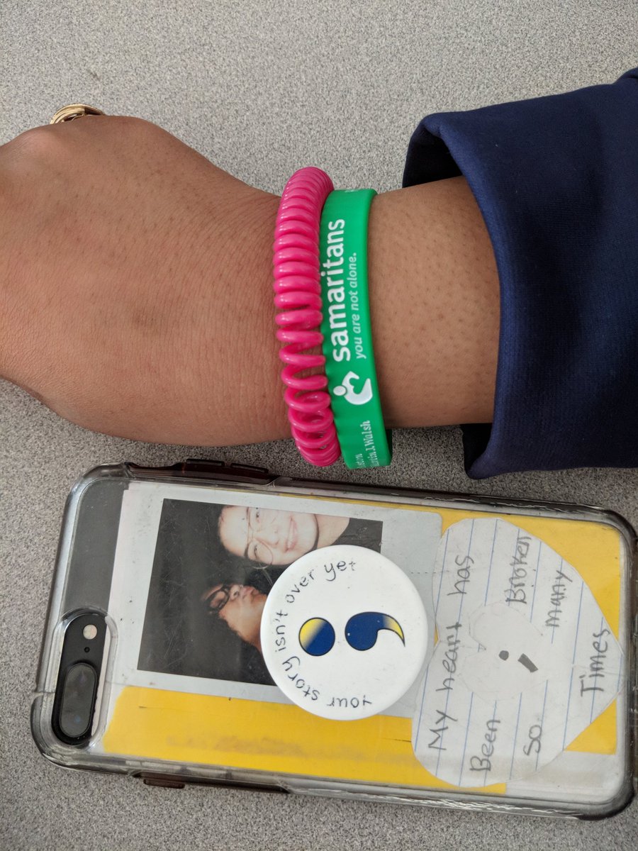 BPSEdwards's tweet image. EMS Eagles researched, developed, and implemented a fundraiser to support suicide awareness in CREW, raising OVER $500 by designing and selling popsockets and bracelets!! @BostonSchools @onebeadthechange, @SuptChang @SamaritansHope