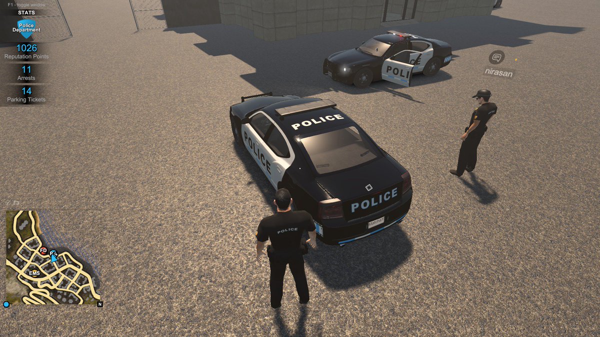 3adam15's tweet image. #FlashingLightsGame マルチ。

1枚目：運行前点検風
2,3枚目：警察署の中に謎の内装が透けて見えるがまだ行けない
4枚目：バグ。2台のパトカーの前に一人いるが、自分には見えていない。もう一人には見えている。