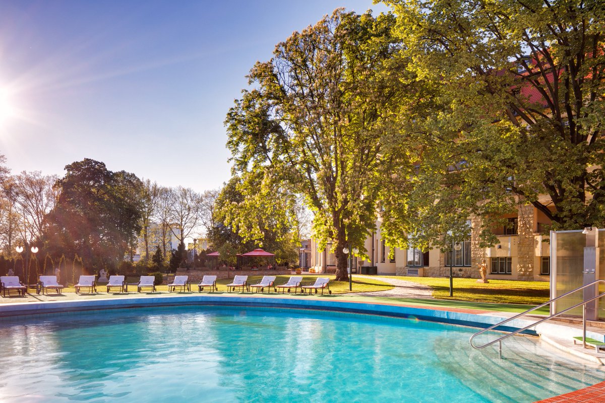 AlexaGolfTravel's tweet photo. Thermia Palace SPA and Golf Packages 4 Nights Unlimited Golf at Piestany Golf Club Slovakia 
https://t.co/GKTUiMnPwN https://t.co/0GM8EiypCs