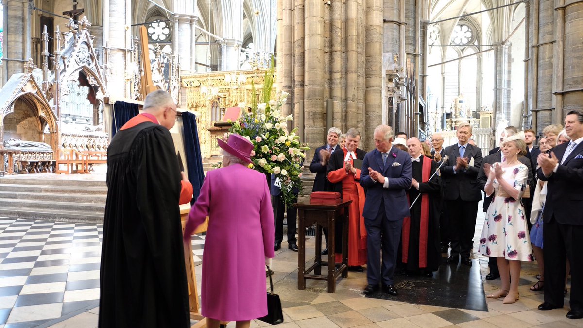 ClarenceHouse's tweet image. Today The Queen, accompanied by The Prince of Wales, opened The Queen's Diamond Jubilee Galleries at @wabbey.

The new galleries are set more than 16m above the Abbey's floor and will display 300 treasures from @Wabbey's collection, spanning its 1000 year history.
