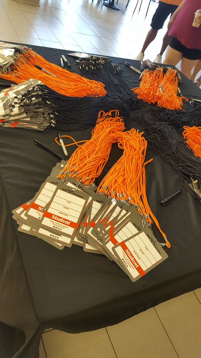 It's O R I E N T A T I O N D A Y! 💛🦅#aum22 #aumlcisl