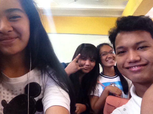auxbreeeee's tweet photo. HAPPY BIRTHDAY MANA @rmanalese8 hirap manghanap ng pics haha miss ko na yung sigaw mo kahit nakakatakot actually may record ako nung sinisigawan mo kami dun sa mary did you know mga 30 mins ung haba HAHAHA anyway salamat sa lahat ily and enjoy ur day πππ #SaintJosephPabibo https://t.co/jRFpxrtq5b