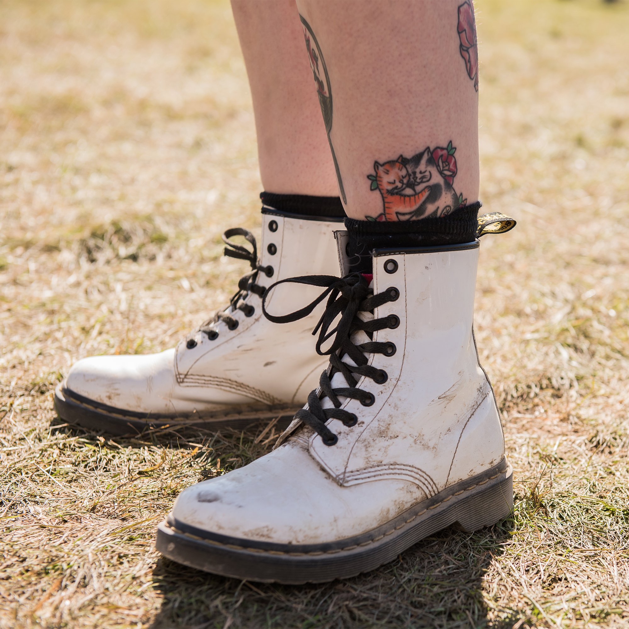 Do white doc hotsell martens get dirty