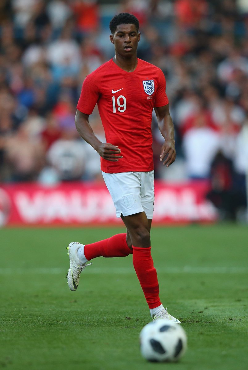 SoccerAM's tweet image. Who do you pick in England’s starting XI?

🔁 RT for Sterling
❤️FAV for Rashford