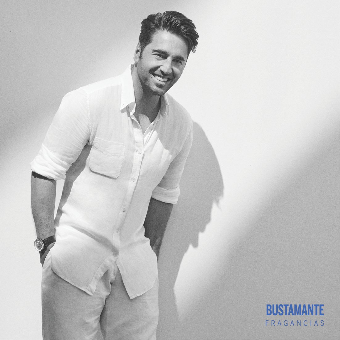 Bustamante_Frag's tweet photo. Hoy disfrutaremos de #TuMomentoInBlue en el concierto de @David_Busta  en #Madrid #EsenciaInBlue https://t.co/V7BipFHfMC