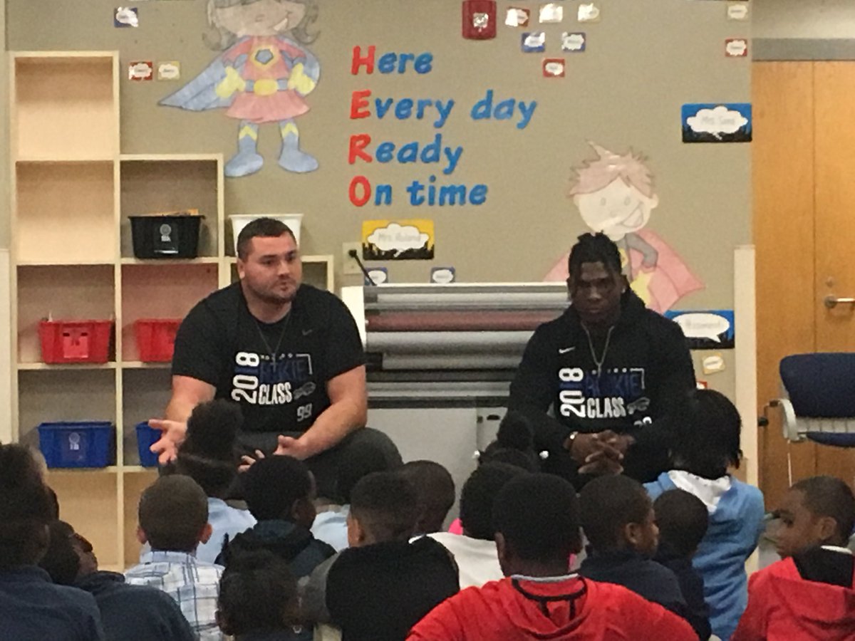 falkschool's tweet photo. Students at our Makowski location had a special visit from Buffalo Bills players Harrison Phillips, Siran Neal and Josh Allen. Thank you to the @buffalobills for reading to our students and throwing passes to them! #sgfpride #FalkForward https://t.co/9qBmhhHdRY