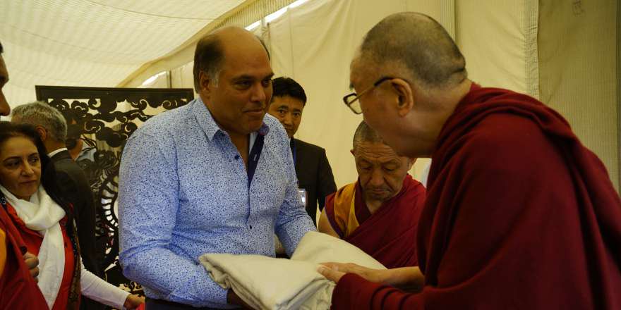 Peter Kerkar, Cox &amp; Kings’ CEO, met His Holiness the <a href="/DalaiLama/">Dalai Lama</a> last year at the #ChambaCampThiksey in #Ladakh and this year you can too.

He'll be at the #ChambaCampThiksey from 10-12th July and the #ChambaCampDiskit on 16th July.

Read here: bit.ly/2kVTyuM <a href="/TUTCIndia/">TUTC</a>