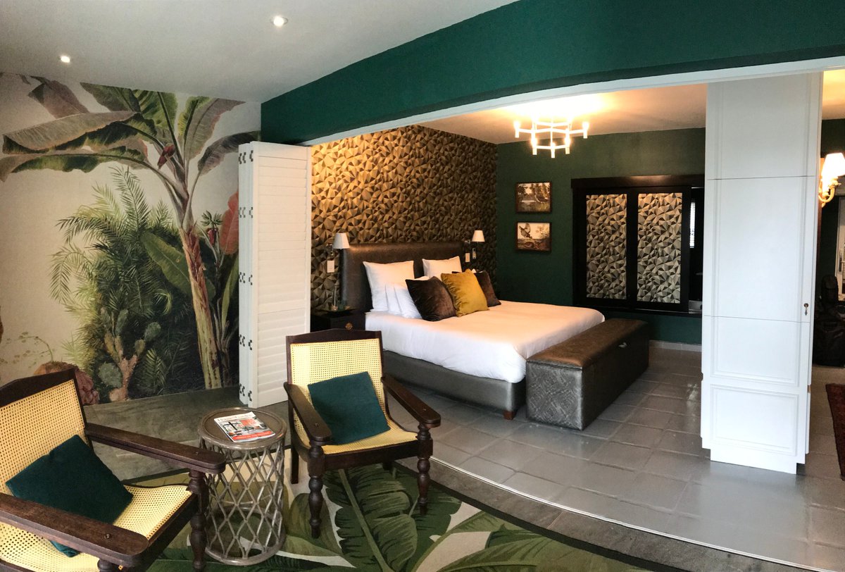 We spent an incredible evening at <a href="/MajekaHouse/">Majeka House</a>,  a 5 star boutique hotel in Stellenbosch, home to the renowned Makaron Restaurant. 

Enquire and book your getaway through Nine Yards Travel:
info@nineyardstravel.com | +27 (0)21 881 3441 | nineyardstravel.com