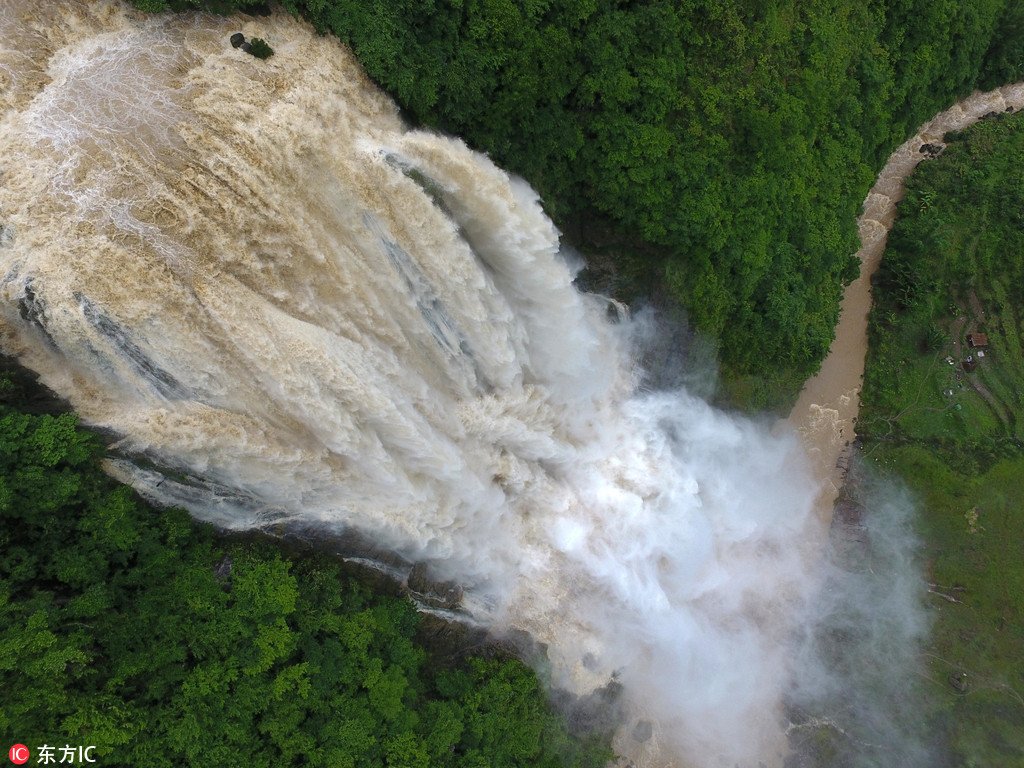 ChinaDaily's tweet image. Here, we present some of the most striking images from across China this past week: June 1-7. bit.ly/2JFbLus