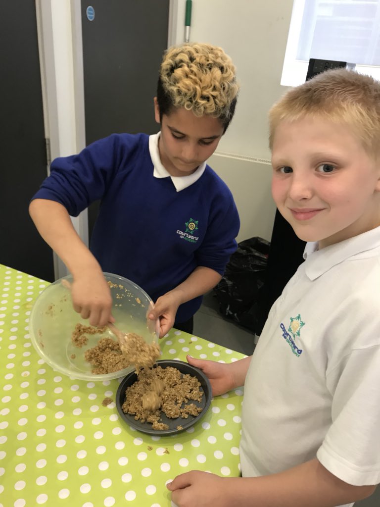 OATBridge1's tweet photo. Great #cooperation and #collaboration during #enrichment this afternoon. Those flapjacks look bangin!!! #yumyum #groupwork #preciseinclusion #tbap18 https://t.co/u0QSljUzvE