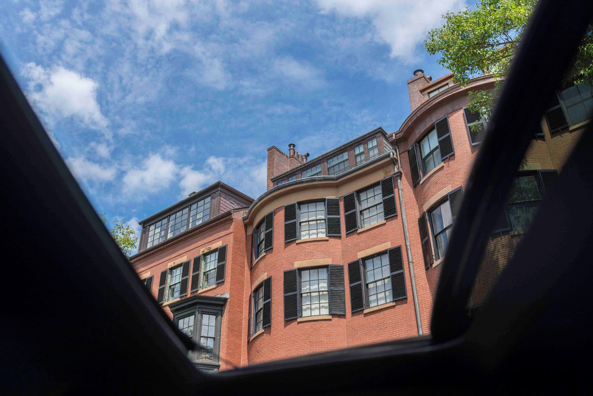 MuziFordCity's tweet photo. Wherever your summer adventures take you, #FordExplorer will get you there in comfort &amp; style. #Boston #NeverStopExplorer #BeaconHill 
Learn more: https://t.co/E1Rx6EVmy2 https://t.co/dVVXb4K9Bp