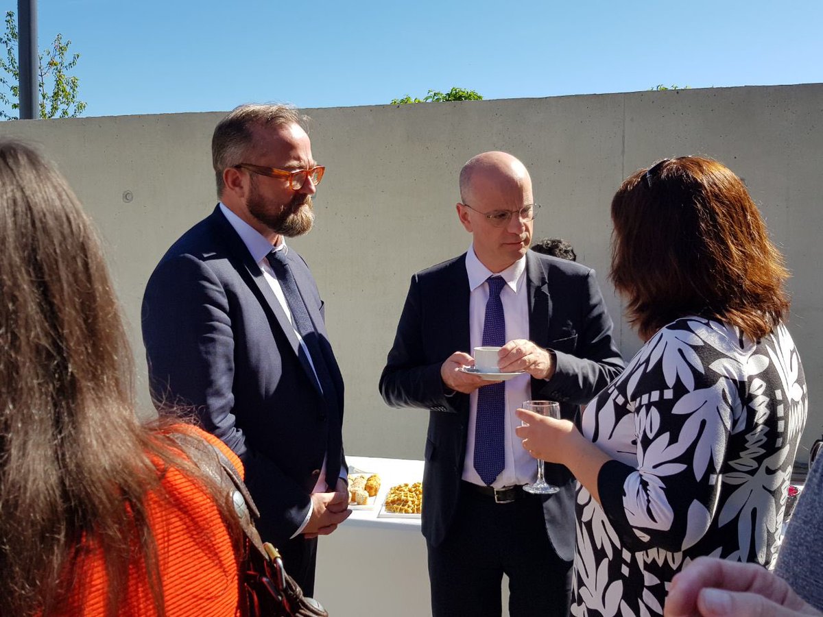 ItierCh's tweet photo. Déplacement à #Toulouse aux côtés de @EPhilippePM et @jmblanquer pour recevoir un rapport sur la #vieassociative et visiter #lesgranges de Saint-Jean https://t.co/znUaWBjATc