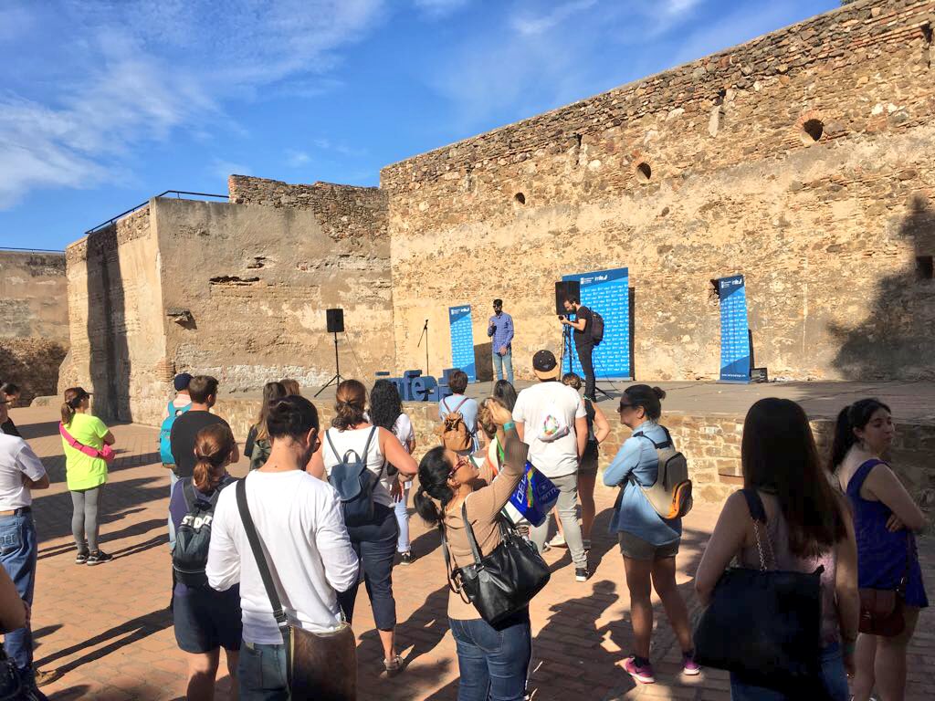 malagaimfe's tweet photo. 🏃🏽♀️🏃🏻 Grupos de trabajo y aventura preparados, listos... ¡YA! #EscapeCastle 🏰 #malagafunciona https://t.co/XM9gOta8QR