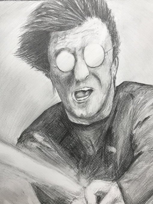 学校の美術の授業で描いた人物画 