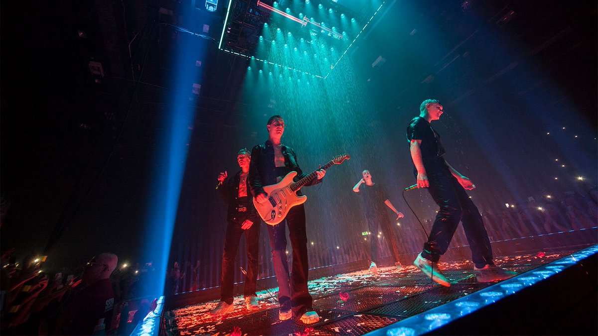 GLPimpression's tweet photo. Jakob Larsson uses full GLP armoury for @hov1updates - He used #JDC1, #X4atom and #impressionX4Bars  on their "Until Next Time" tour supported by Bright Sweden. Full story here: https://t.co/NoI2pyupM8 https://t.co/A5ORBFI0AI