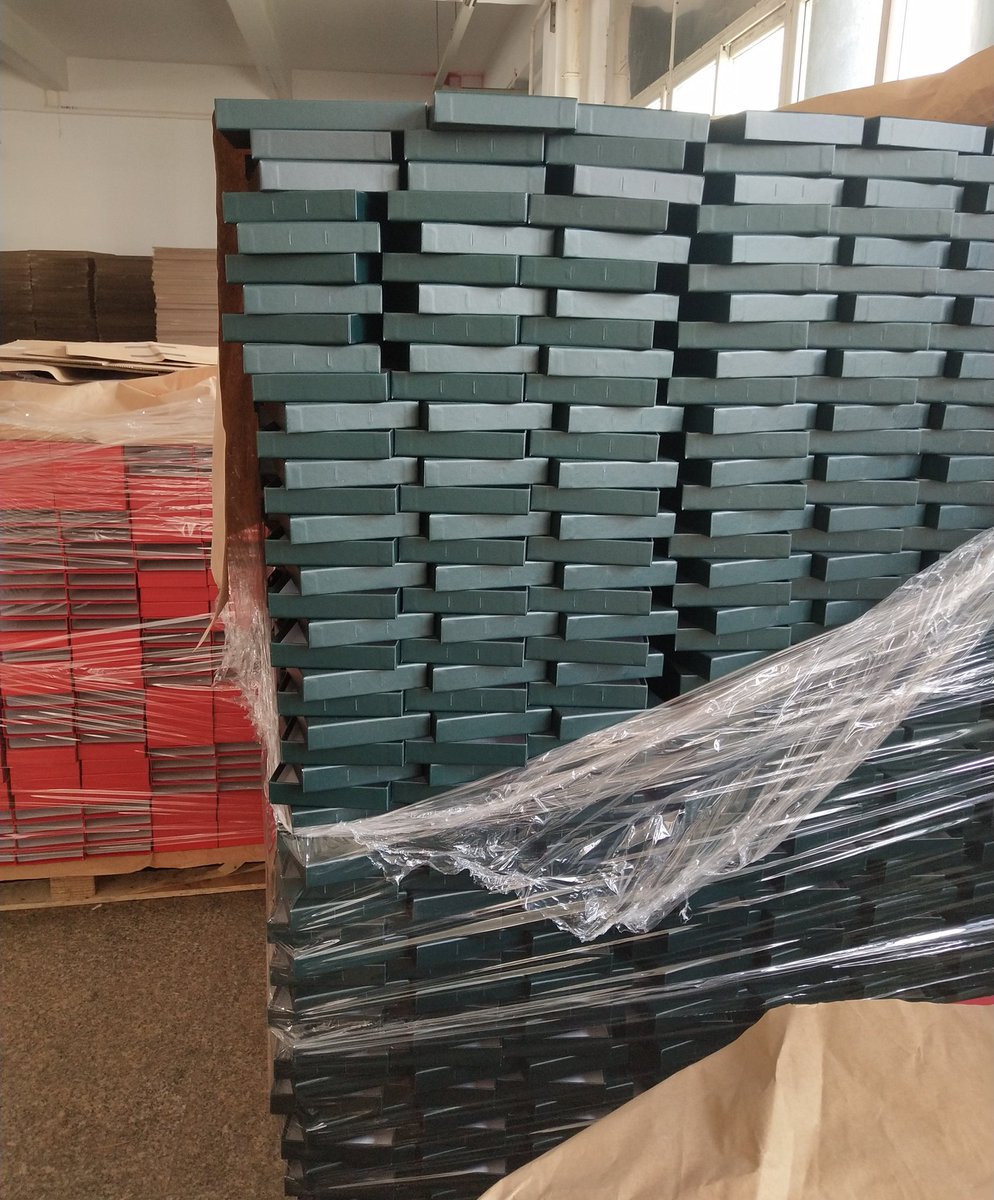 zorachu1107's tweet image. mass production.👏👏
more info☞dzlbz.en.alibaba.com 

#paperboxfactory#paperpackaging#wholesalebox#cardboardbox#hardbox#giftsbox#