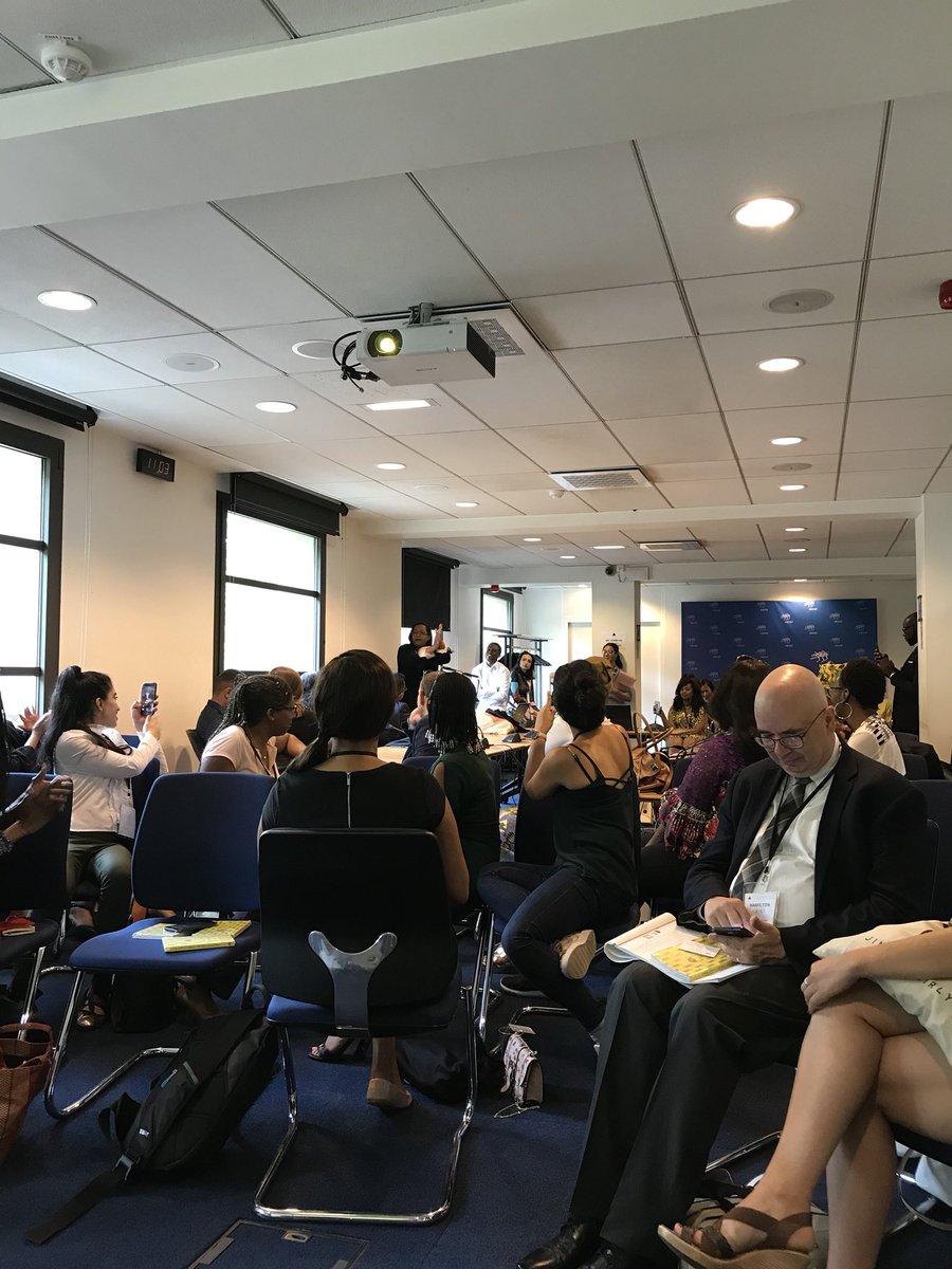 AfricanWIT's tweet photo. Women Driving Technology in Challenging Times panel #Afrobytes #AWIT #IbomLLC https://t.co/OgBMTDa8IO