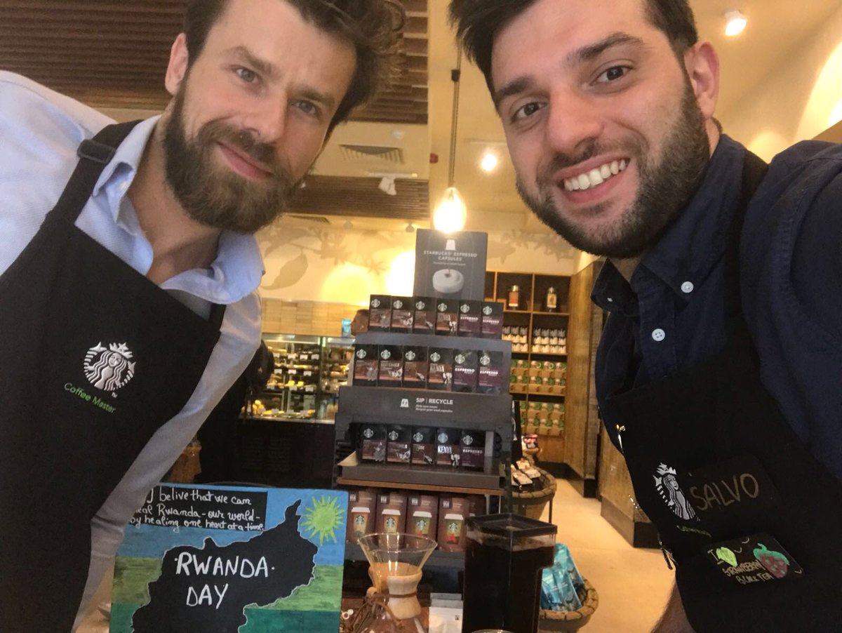 MoWarren5's tweet photo. #emeacoffeetasting passion energy and love for Rwanda at Central London today ❤️ https://t.co/SK4n7bLtPh