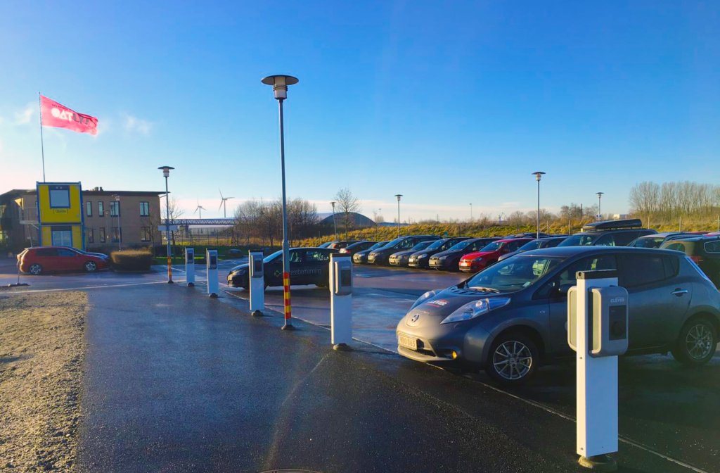 Oatly vill främja en hållbar livsstil och förenkla för människor att göra hållbara val. Därför vill de även underlätta omställningen till miljösmarta fordon genom att erbjuda medarbetare och besökare elbilsladdning. 

clever.nu/oatlys-medarbe…