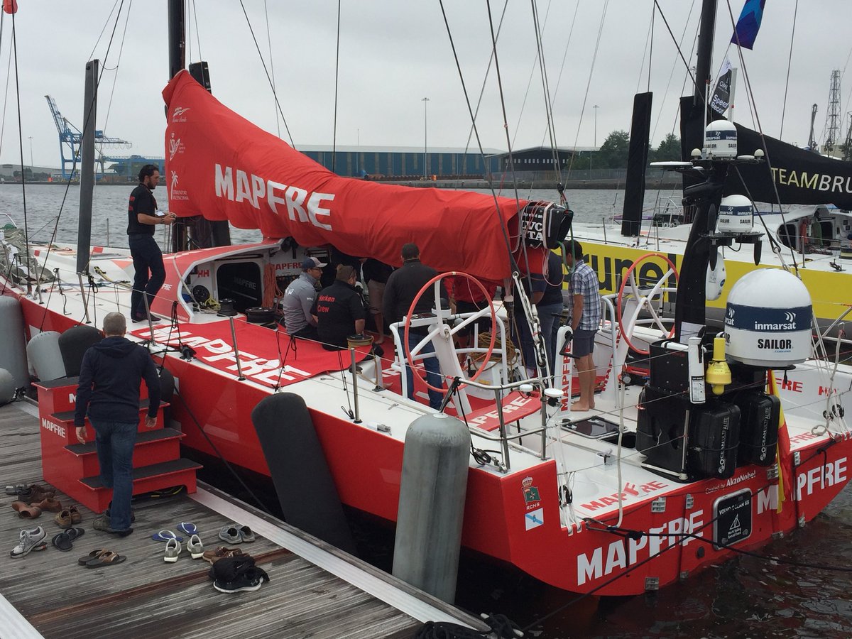 Our <a href="/HarkenUK/">Harken UK</a> VIP guests having a closer look at the <a href="/HARKEN/">HARKEN</a> hardware onboard Mapfre this morning! <a href="/volvooceanrace/">Volvo Ocean Race</a> #harkenvor <a href="/HCMedia1/">Greenstone Creative</a>