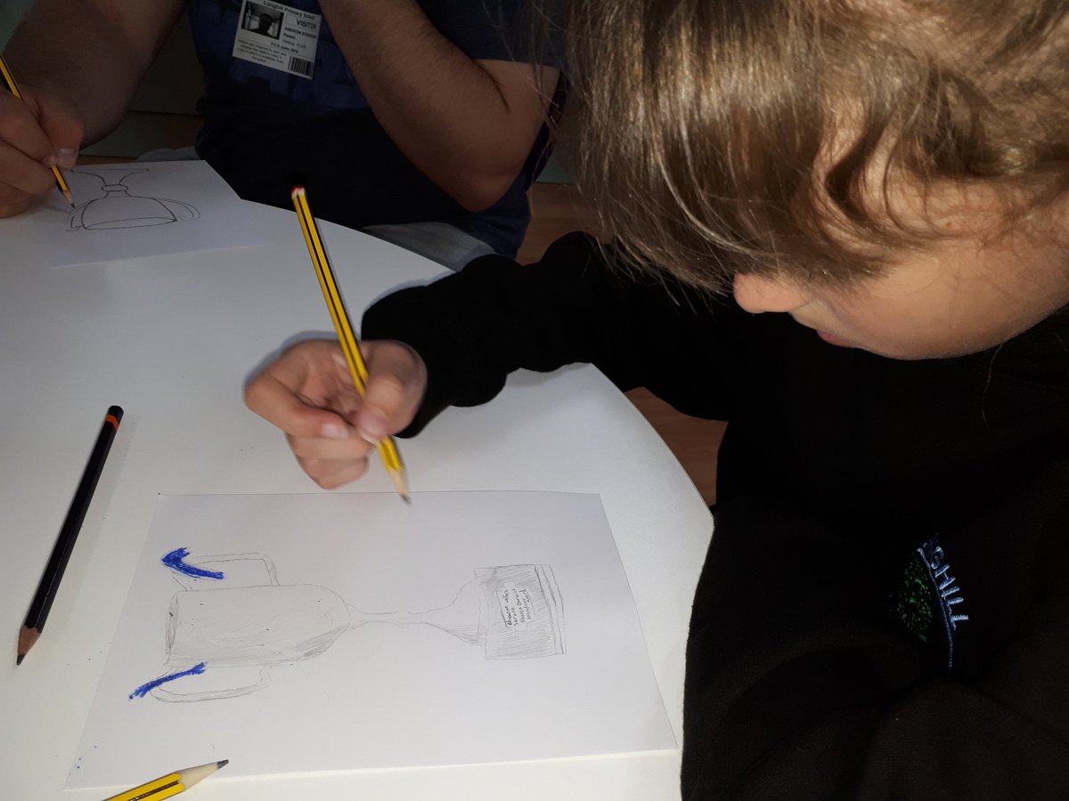 KerrieLeeDavies's tweet photo. Spending the morning doing art in year 6 @LonghillPrimary #6LF #6CA #6CF with my daughter. Listening to the conversations reaffirms my belief that creativity should be used daily in ALL areas and ALL key stages #creativelearning https://t.co/vwqWSa0SoQ