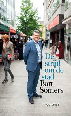 openvldmechelen's tweet photo. In primeur! Onze burgervader @BartSomers heeft alweer met vlotte pen een boek geschreven! "De Strijd om de Stad", tegen #populisme en pro #vrijheid. Vanaf 15 juni in de rekken #2800love @openvld @gva https://t.co/7l99Ns8gBG