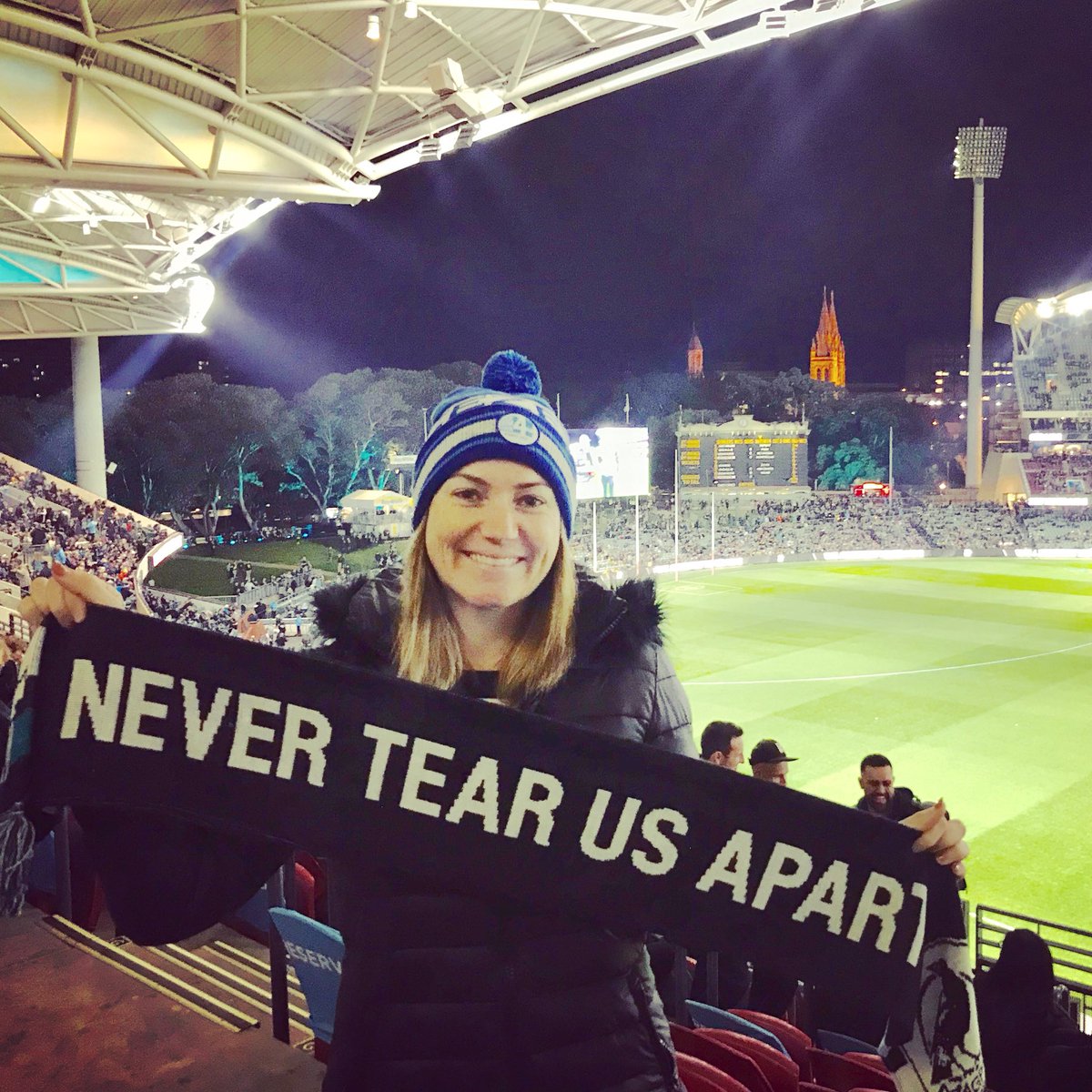 AnnaMeares's tweet photo. Go Power! Go @FightMND 
@PAFC #weareportadelaide #PowerVRichmond #PortVTigers #bigfreeze4 #beanie #AFL #FridayNight #footy https://t.co/tAe1Ebz0fd
