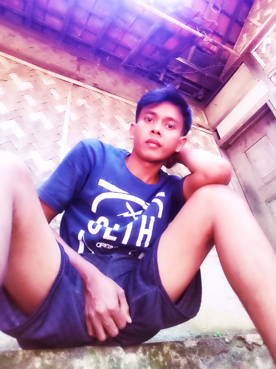 Bot09863196's tweet photo. Sangeeeeeee https://t.co/3M0sIOxCjS