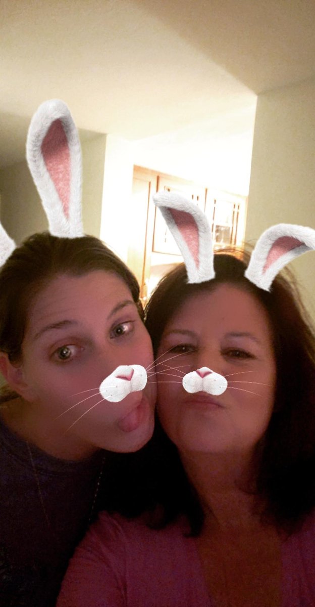 walkyourdog1st's tweet photo. Bunny time https://t.co/RNWUeGlDfm