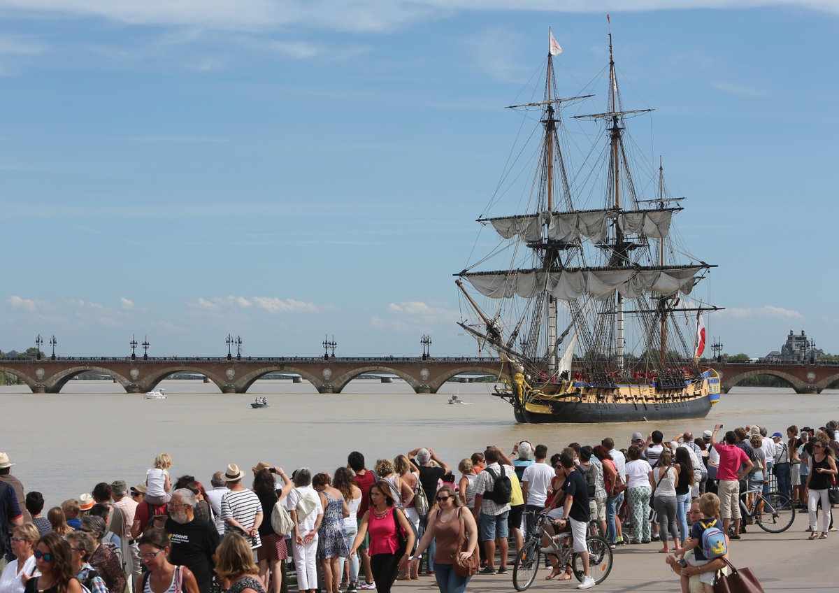 SO_Bordeaux's tweet photo. Bordeaux : "L’Hermione" attendue dans le port de la Lune ce vendredi https://t.co/gz4IYLzfXj https://t.co/LJznb7QbYC