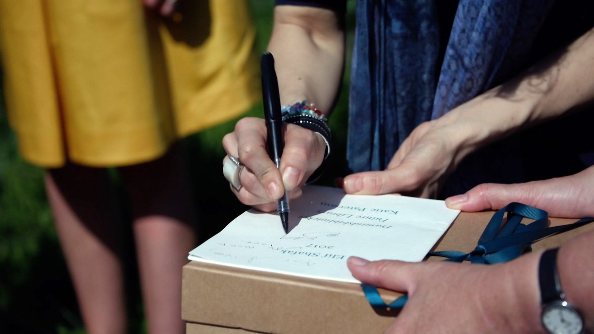 mindthefilm's tweet photo. This manuscript will be printed in the paper made with these trees | #screengrabs of last weekend's hand-in ritual in the @FuturelibraryNO forest with @Elif_Safak @ktmpaterson @annebeatehovind | A unique ceremony celebrating becoming, culture, nature & future #futurelibraryOslo https://t.co/Ud4xuBHBzI