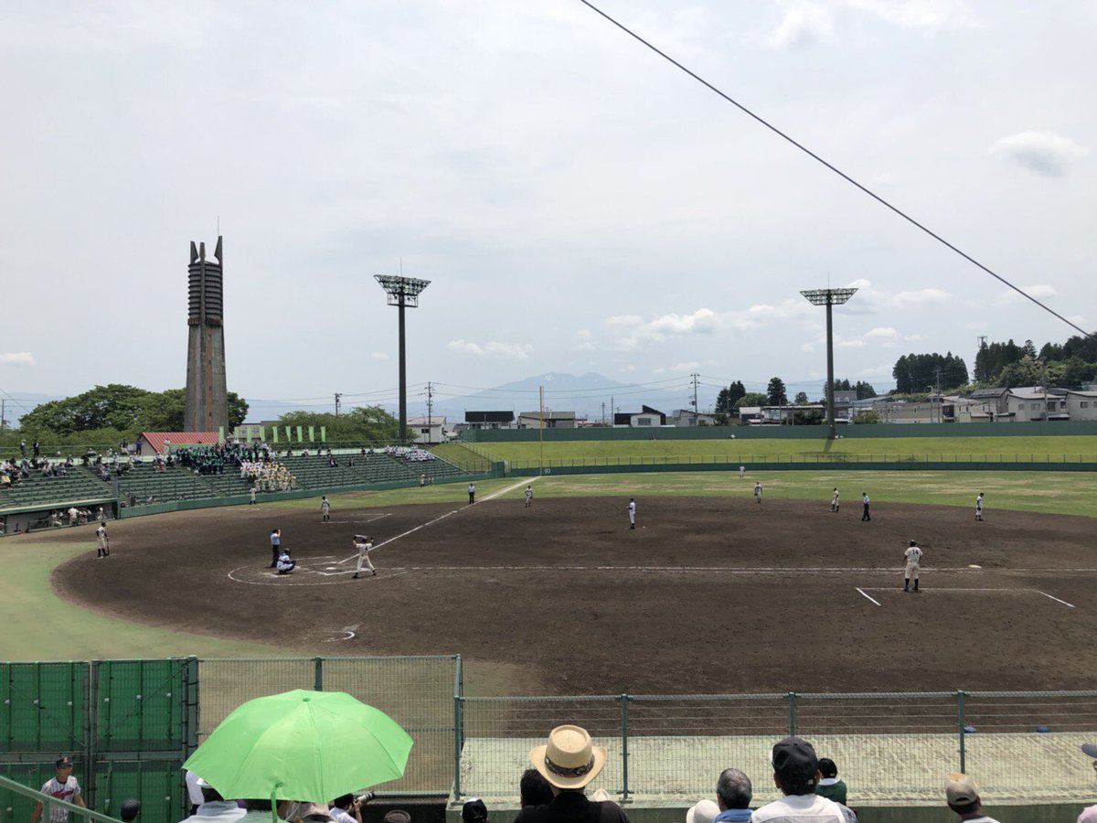 nettoh_koshien's tweet photo. 【春季東北大会２日目の結果】
第65回春季東北地区高校野球大会２日目。２回戦６試合の結果です。

八戸学院光星７ー４盛岡中央
福島商業８ー４山形中央
東北８ー６明桜(延長10回サヨナラ)
金足農業４ー１専大北上
羽黒２ー１由利工業
聖光学院６ー４弘前工業(延長11回)
#熱闘
#高校野球
#東北大会 https://t.co/4iDuJAcQGB