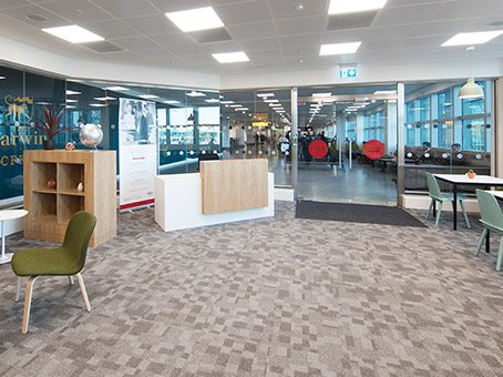 Regus Heathrow tweet media