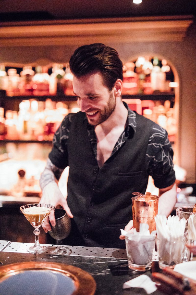 Last night was a lot of fun, thank you to @GreyGooseUK for the delicious drinks and to <a href="/InnerplaceLDN/">Innerplace</a> and <a href="/JetSmarter/">JetSmarter (now XO)</a> for your wonderful company! Round 2 tonight.. #greygoose #espressomartinis